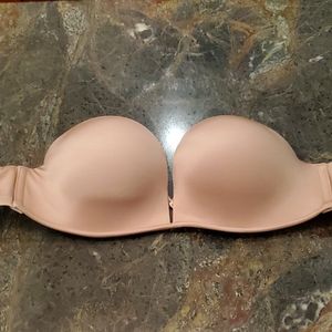 Victotia secret bombshell strapless bra